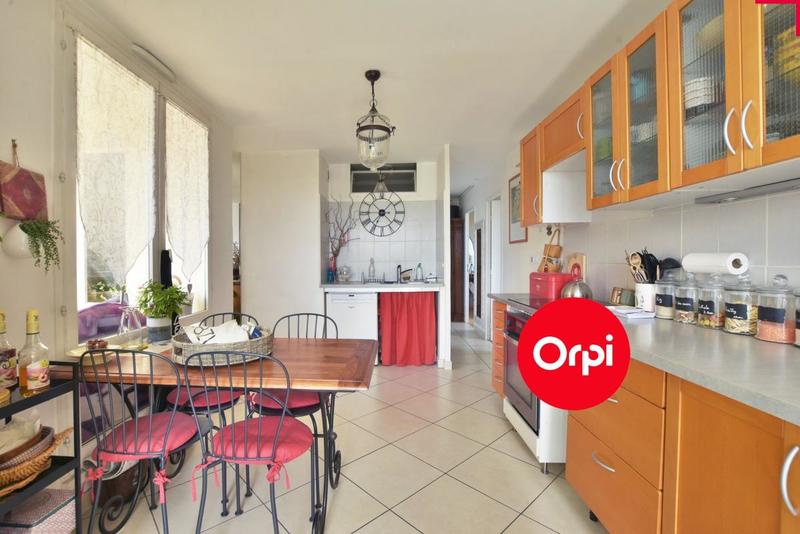 Appartement - 92 m² - 4 pièces