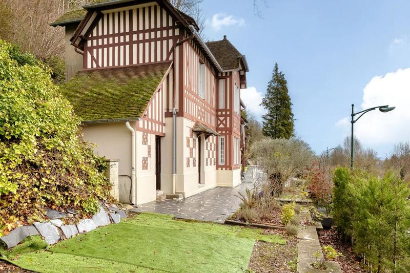 Maison - 160 m² - 4 pièces