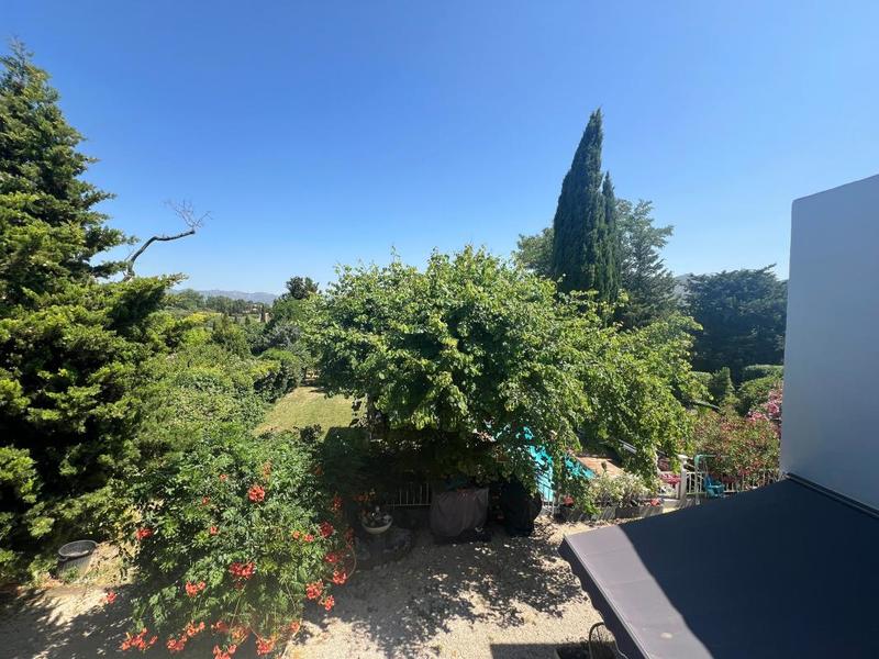 Villa - 183 m² - 6 pièces