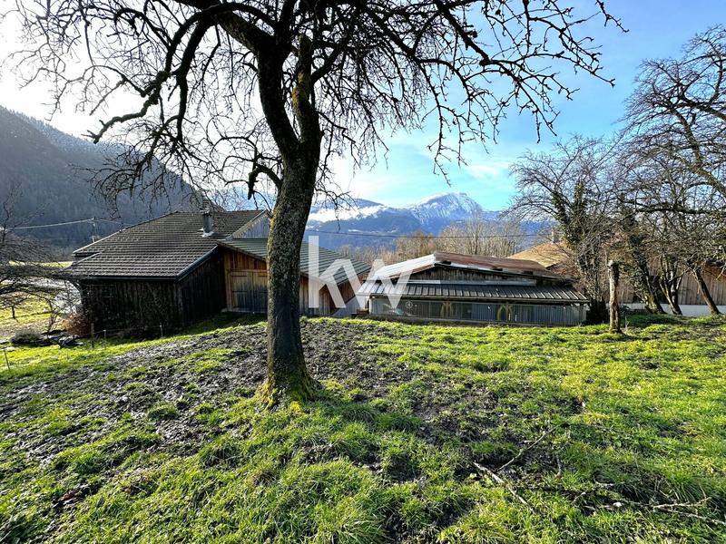 Grange - 128 m² - 1 pièce