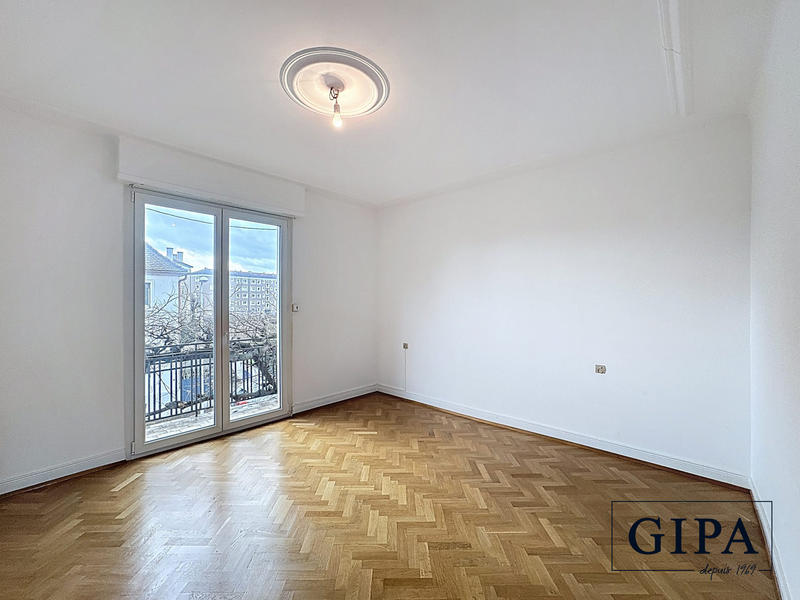 Maison ancienne - 183 m² - 7 pièces