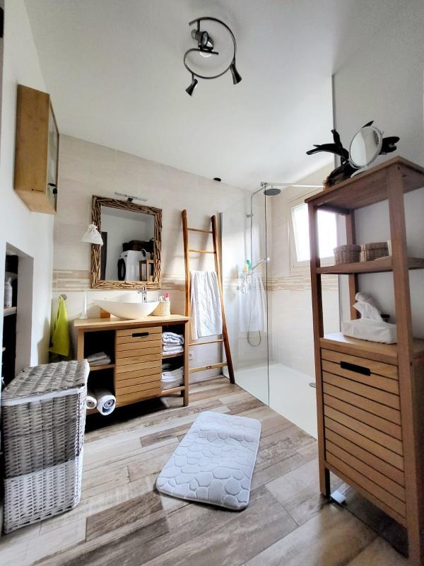 Maison - 186 m² - 8 pièces