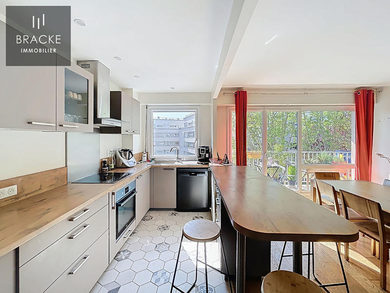 Appartement - 125 m² - 5 pièces