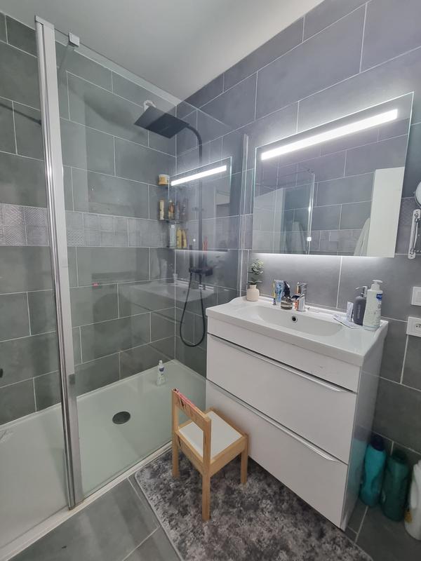 Appartement - 80 m² - 3 pièces