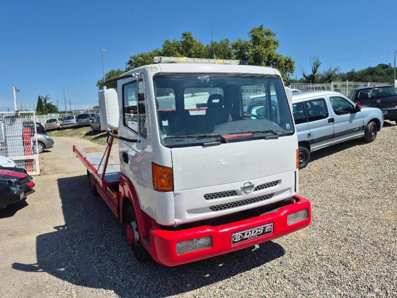 Nissan Atleon Depanneuse Tres Bon Etat REVISé 4500 €