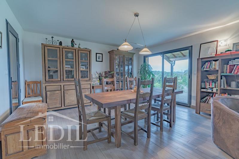 Maison - 180 m² - 4 pièces