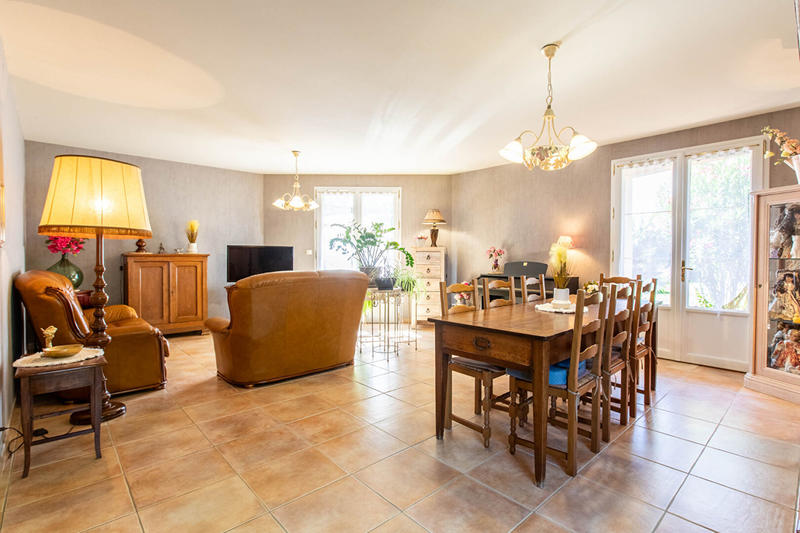 Maison - 137 m² - 6 pièces