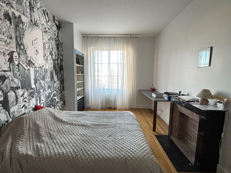 Maison - 245 m² - 9 pièces