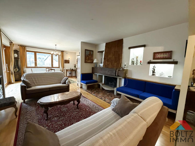 Maison - 186 m² - 6 pièces