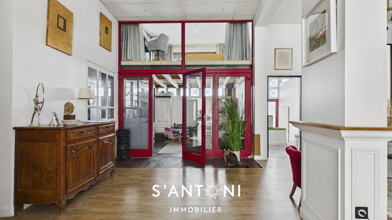 Duplex - 215 m² - 5 pièces