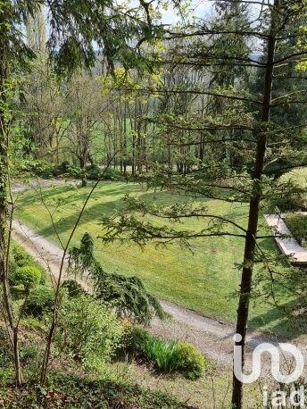 Maison - 270 m² - 9 pièces