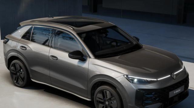 Volkswagen t-Roc 1.5 eTSI Evo2 Hybrid 150 ch Dsg7 R-Line (Dispo Avril)