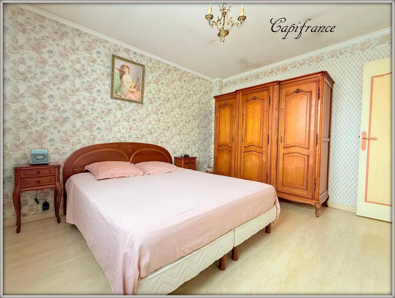 Maison - 95 m² - 5 pièces