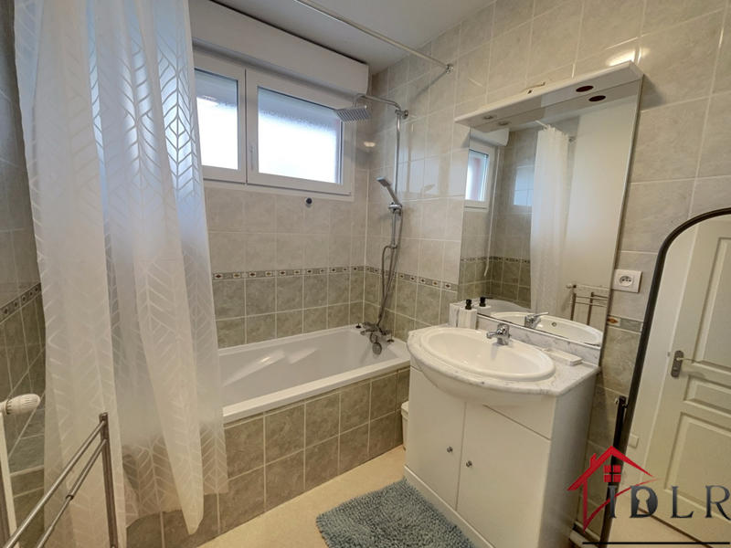 Maison - 90 m² - 1 pièce