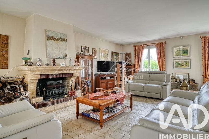 Maison - 200 m² - 7 pièces