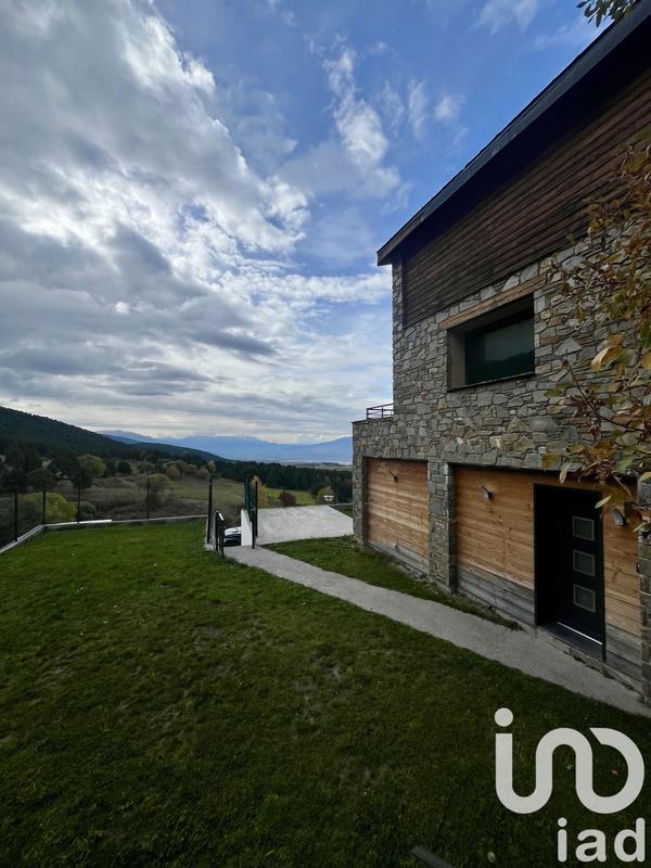 Châlet - 343 m² - 15 pièces