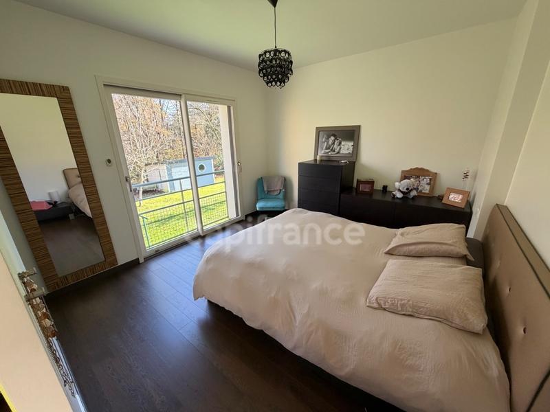 Maison - 176 m² - 7 pièces