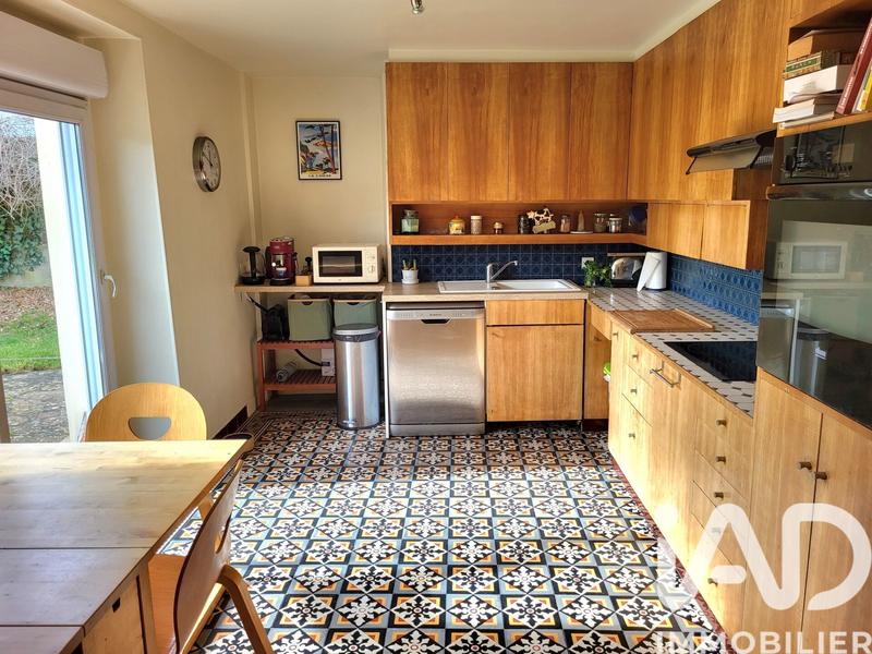 Maison - 185 m² - 7 pièces