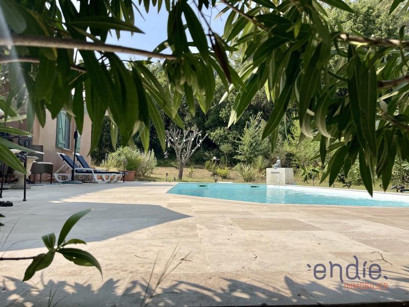 Maison - 169 m² - 5 pièces