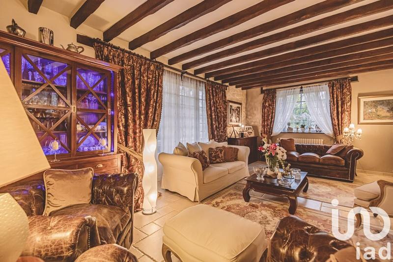 Maison - 274 m² - 9 pièces