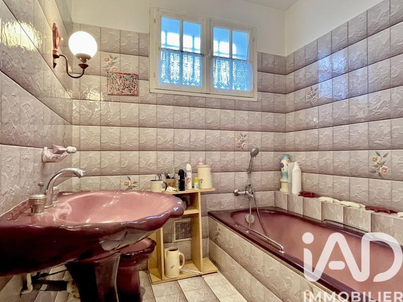 Maison - 204 m² - 7 pièces