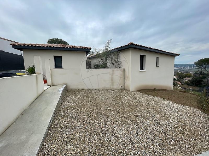 Maison - 108 m² - 6 pièces