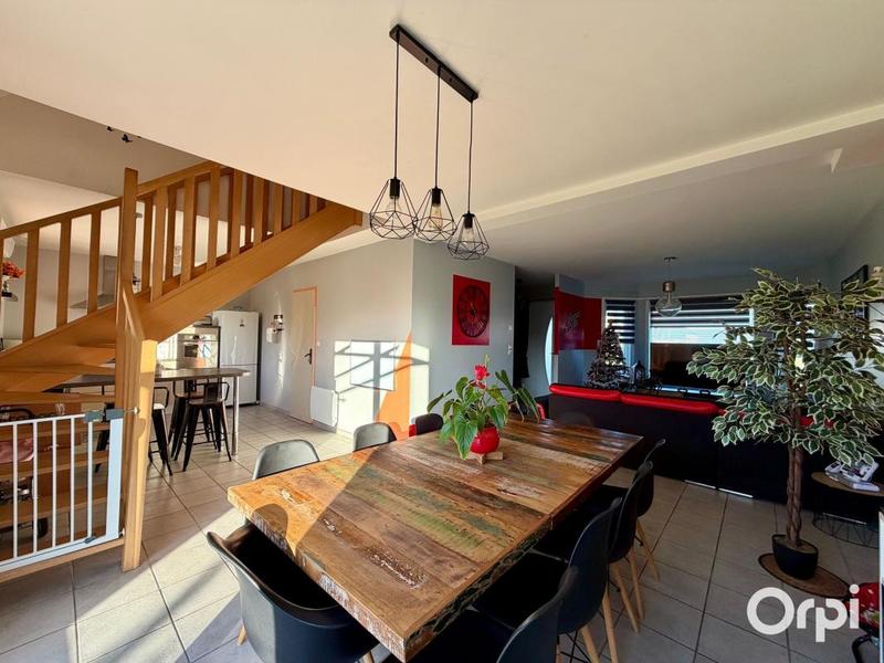 Maison - 90 m² - 4 pièces