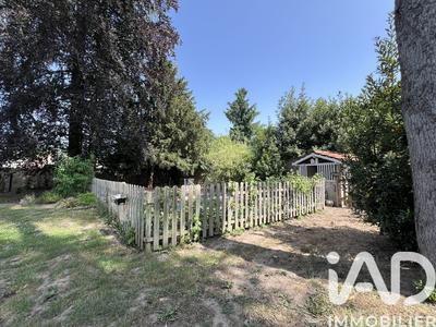 Maison - 238 m² - 7 pièces