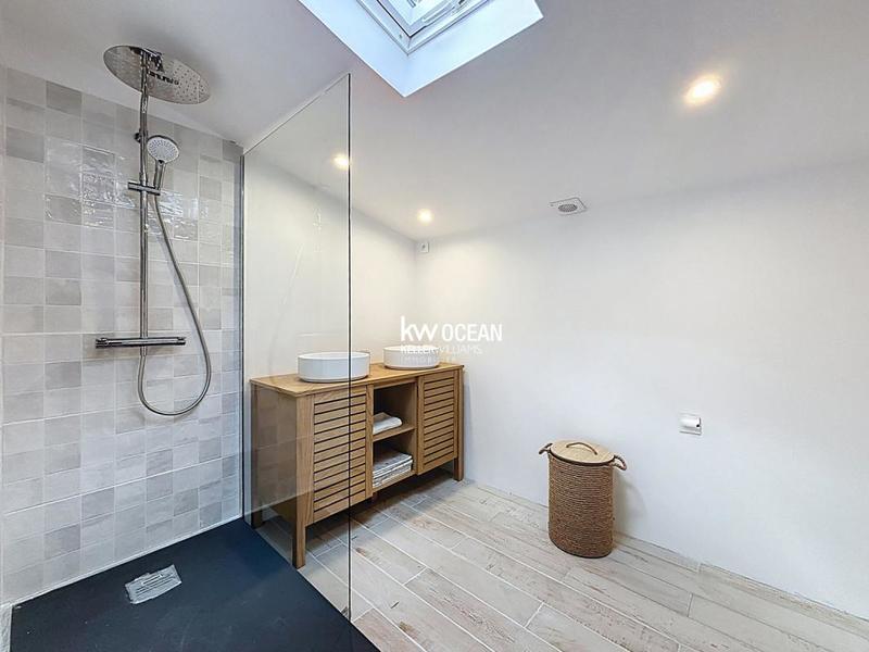 Maison - 160 m² - 7 pièces