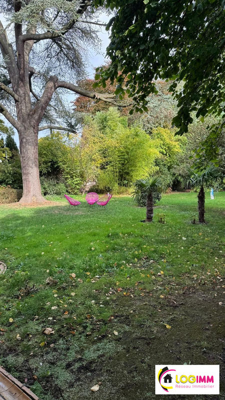 Maison - 255 m² - 8 pièces