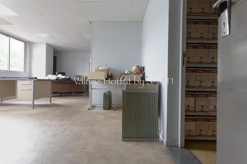 Local commercial - 1 717 m² - 13 pièces