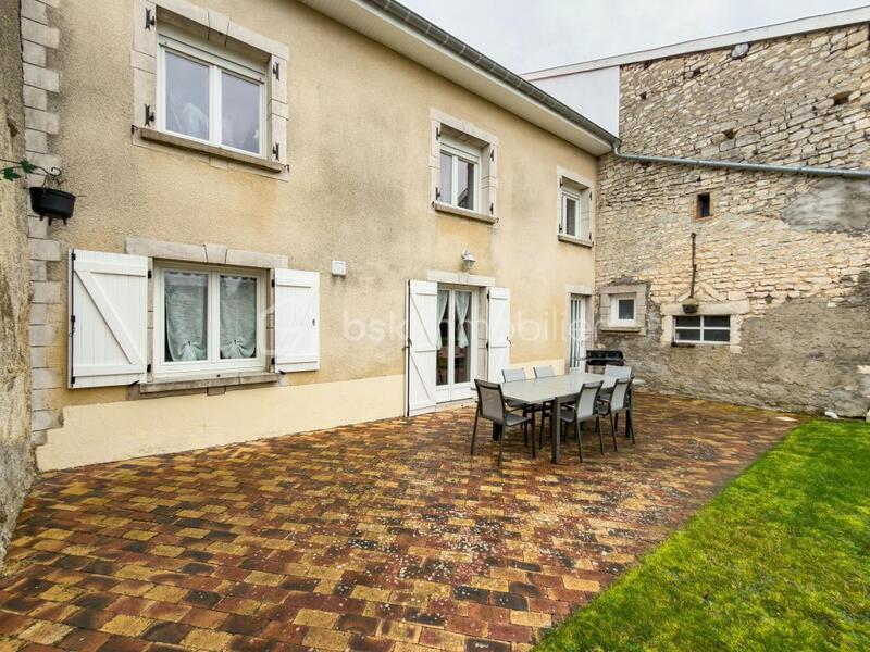 Maison de village - 168 m² - 7 pièces