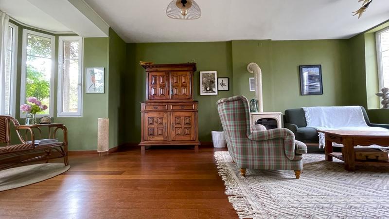 Maison - 102 m² - 6 pièces