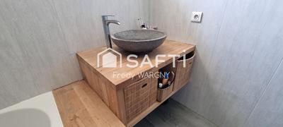 Maison - 310 m² - 12 pièces