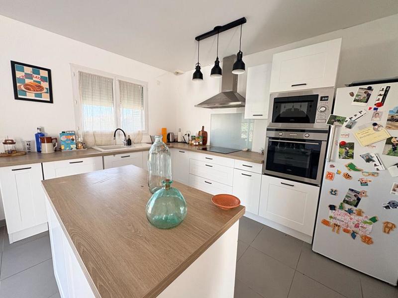 Maison - 96 m² - 4 pièces