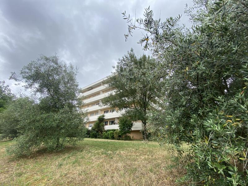 Appartement - 86 m² - 4 pièces