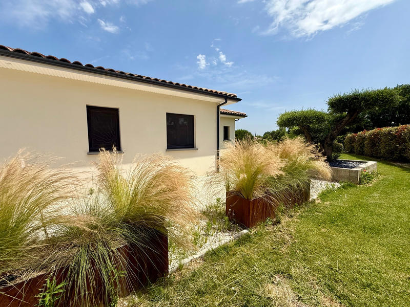 Maison - 230 m² - 7 pièces