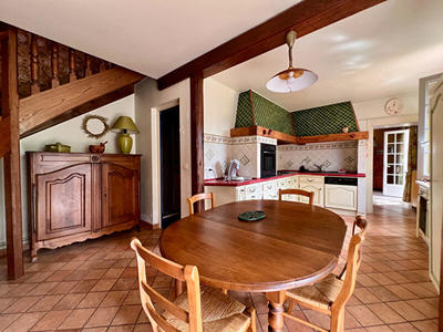 Maison - 174 m² - 6 pièces