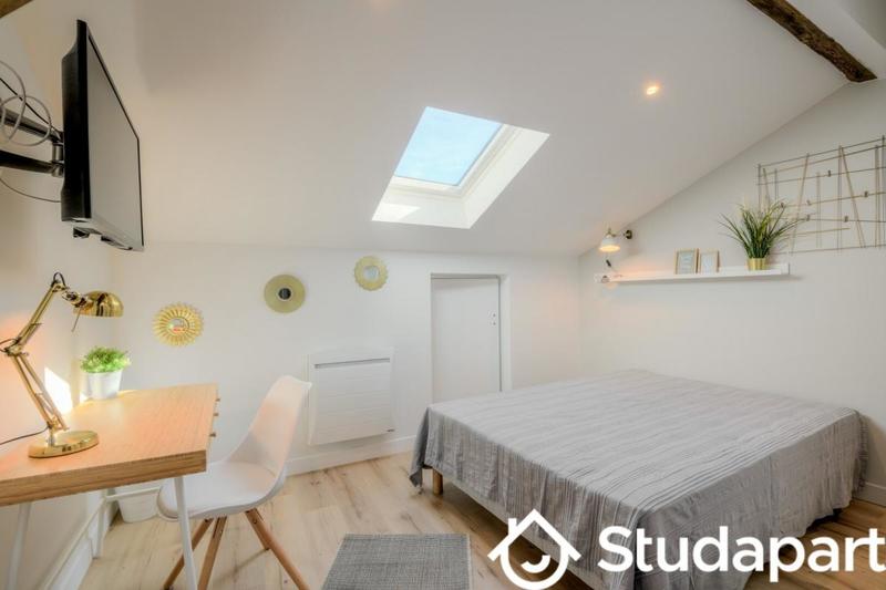 Chambre - 10 m² - 1 pièce