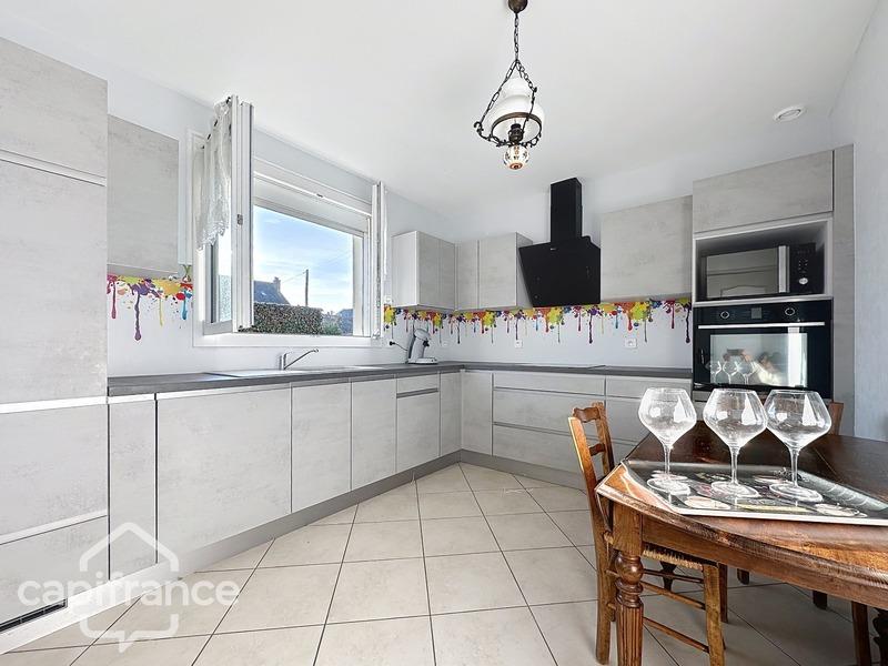 Maison - 96 m² - 4 pièces