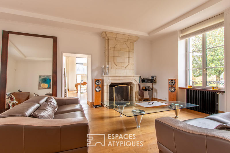 Maison - 370 m² - 10 pièces