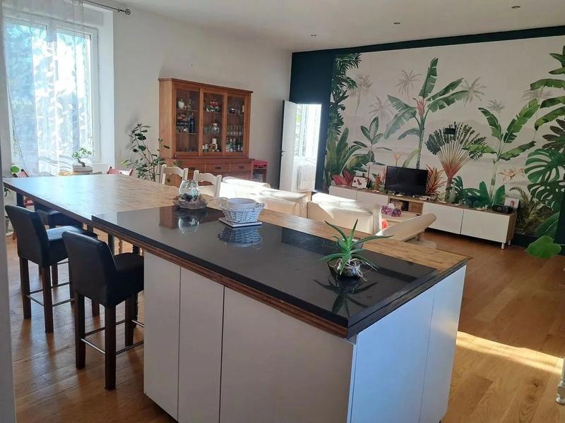 Appartement - 91 m² - 3 pièces