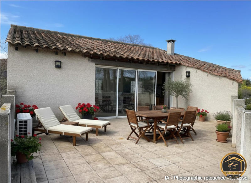 Maison traditionnelle - 160 m² - 6 pièces