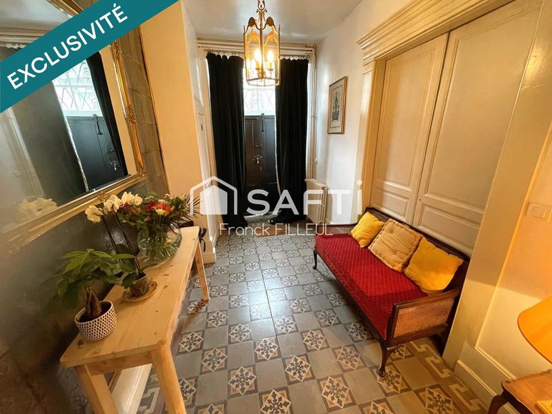 Maison - 376 m² - 10 pièces