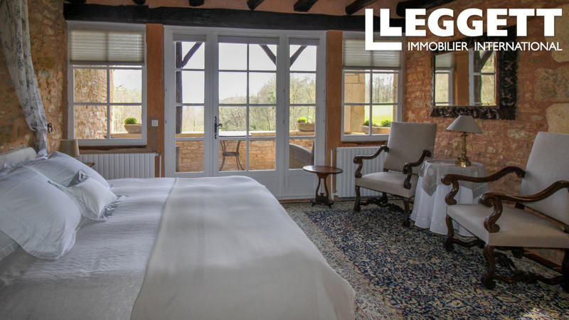 Propriété - 225 m² - 16 pièces