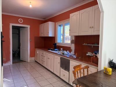 Maison - 80 m² - 5 pièces