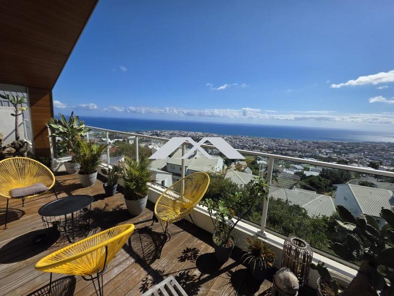 Loft - 123 m² - 4 pièces