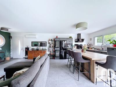 Maison - 96 m² - 4 pièces