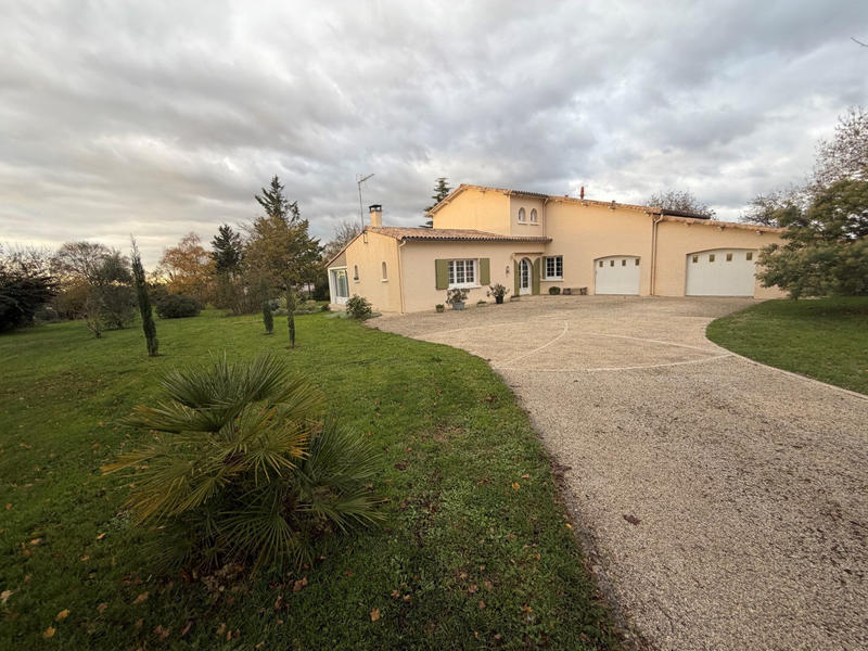 Maison - 155 m² - 7 pièces