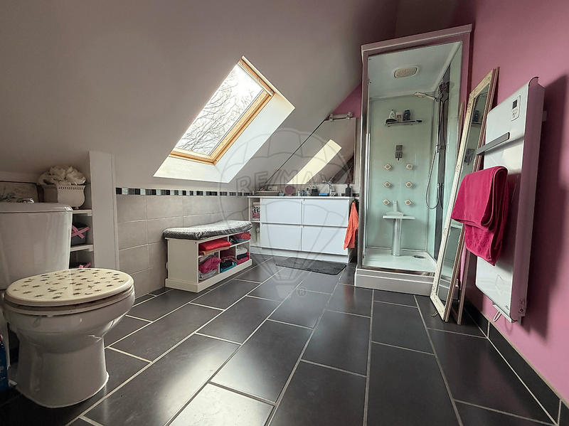 Maison - 186 m² - 5 pièces